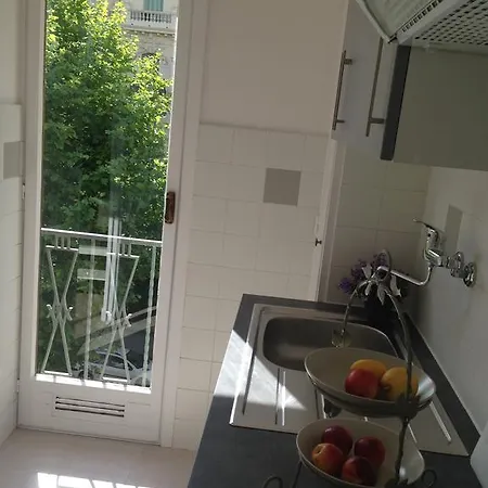 Studio Equipe A 9Mn A Pied Du Centre Ville Et De La Plage Apartmán *